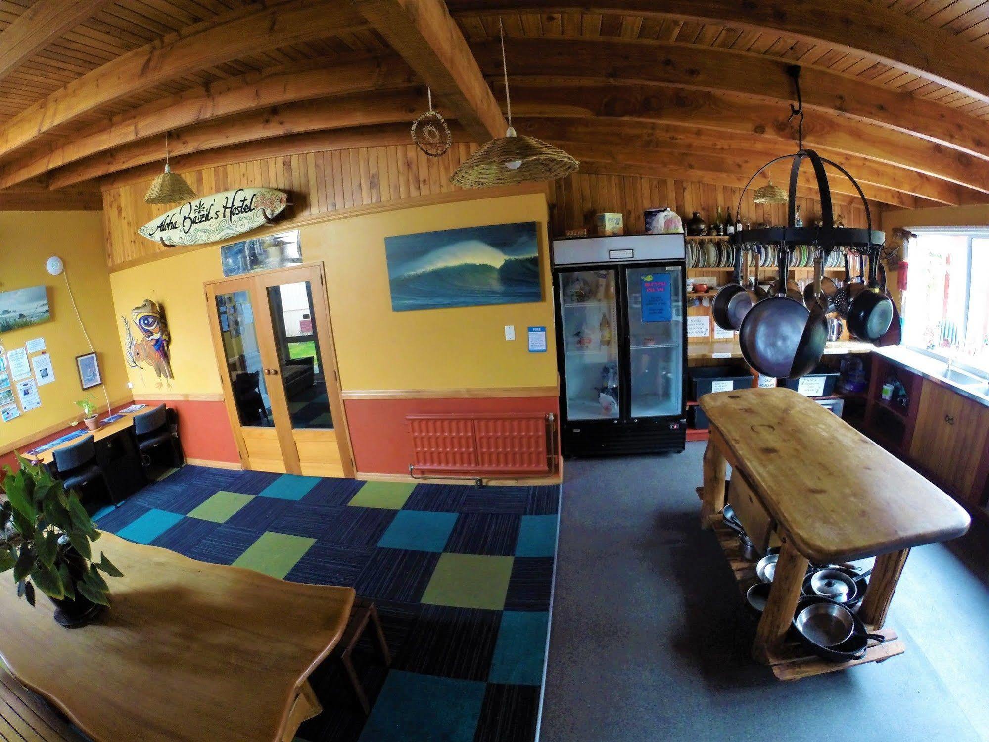Bazil'S Backpackers Bbh Hostel & Surf School Westport Exterior photo